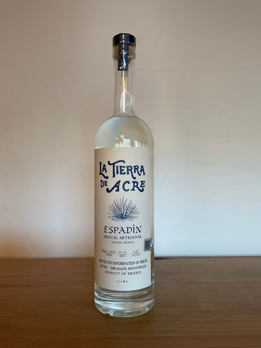 Bottle of La Tierra de Acre Mezcal Espadin