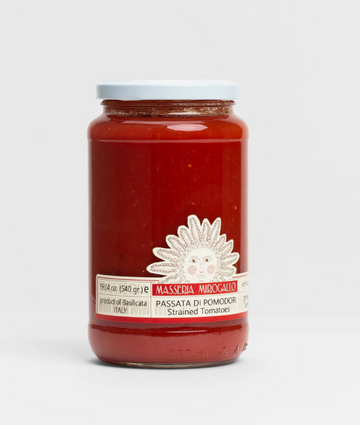 Jar of Masseria Mirogallo Strained Tomatoes