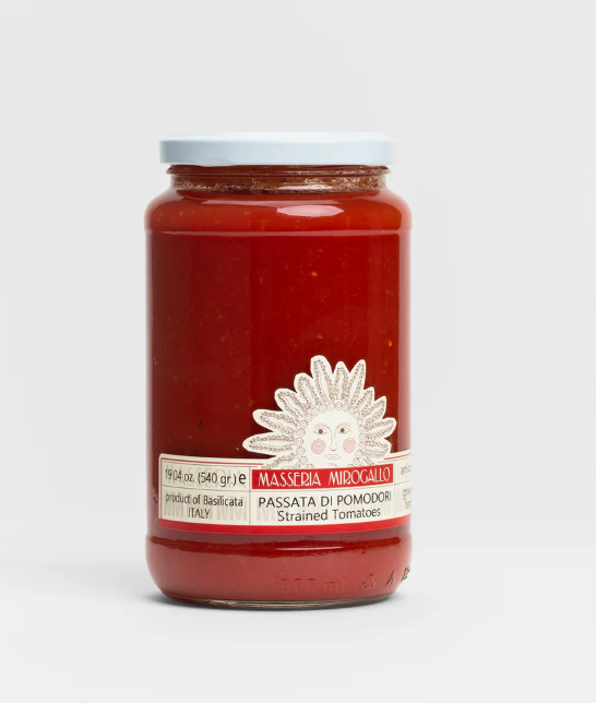 Jar of Masseria Mirogallo Strained Tomatoes